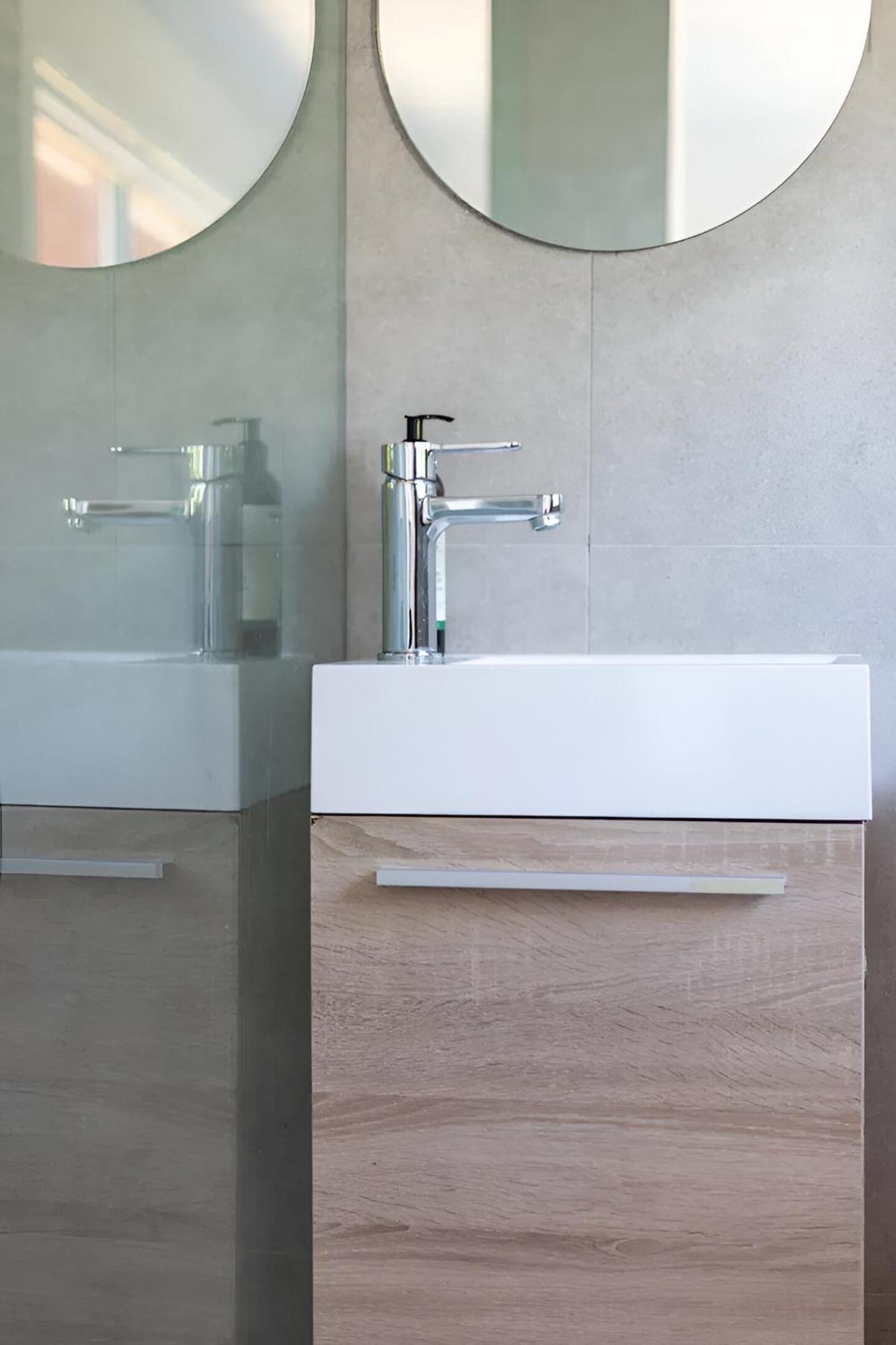 Stylish And Spacious Beach Apartment Sydney Bagian luar foto